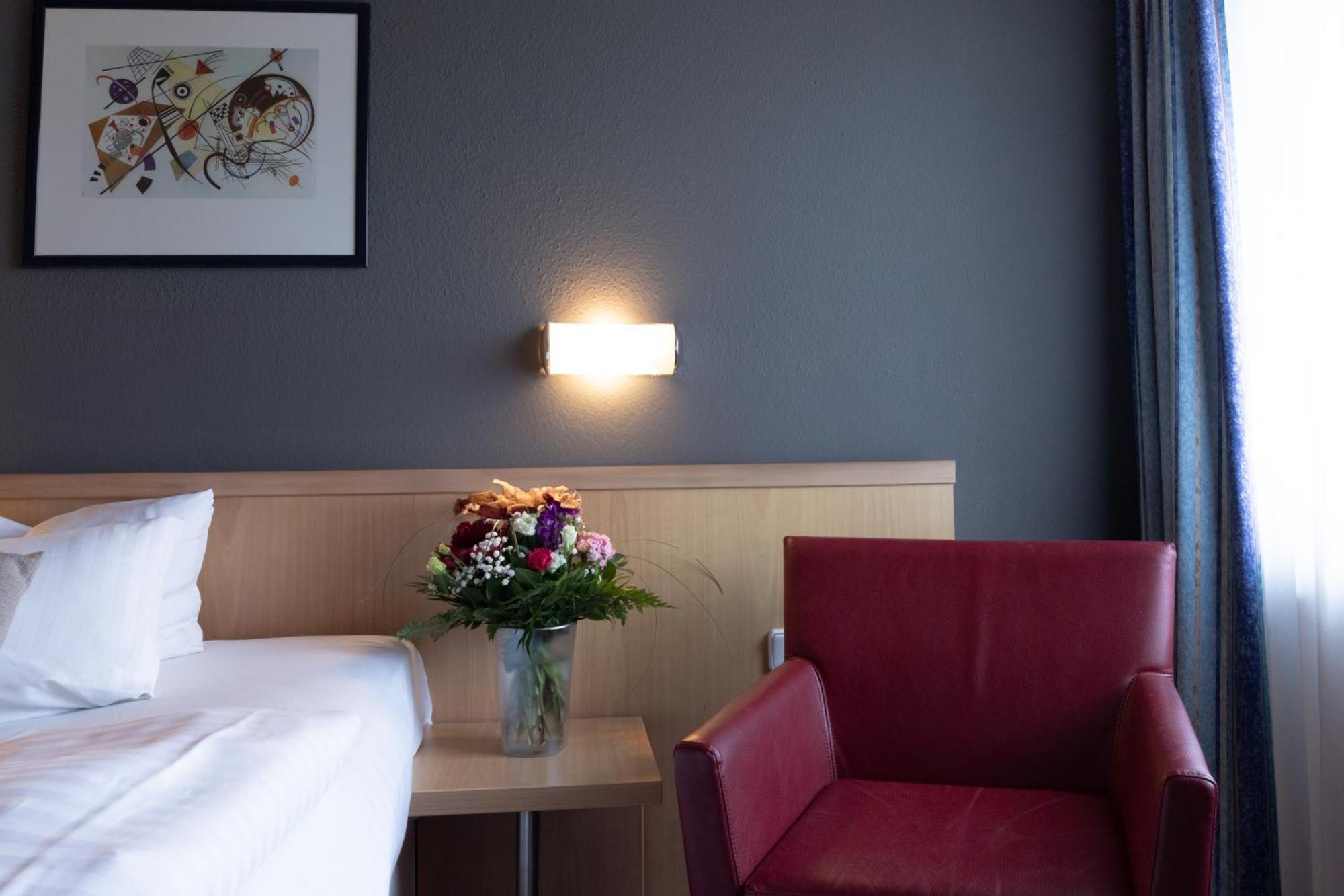 Garner Hotel Cottbus Sued By Ihg Exterior foto