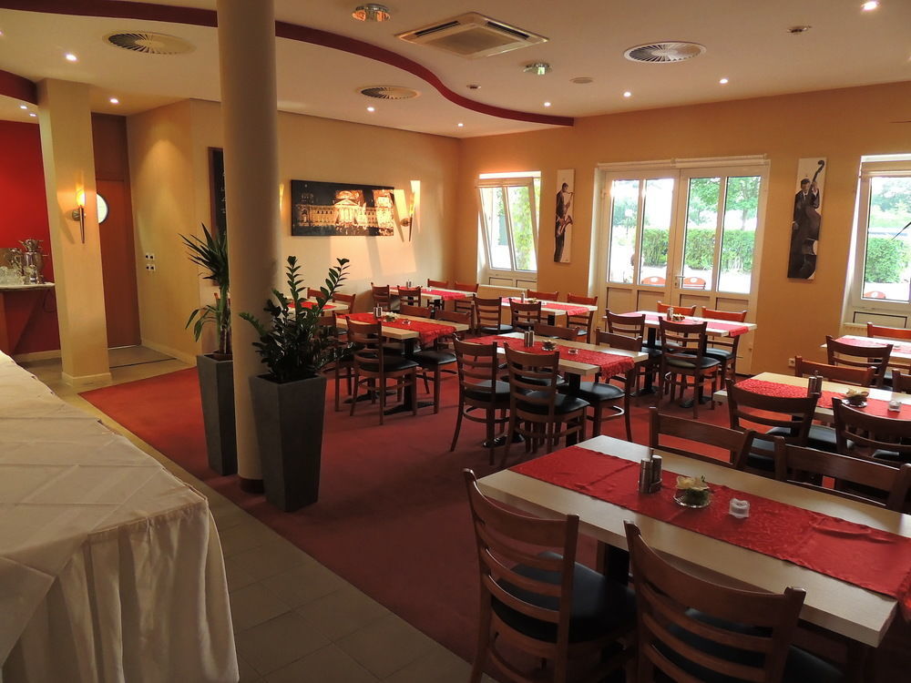 Garner Hotel Cottbus Sued By Ihg Exterior foto